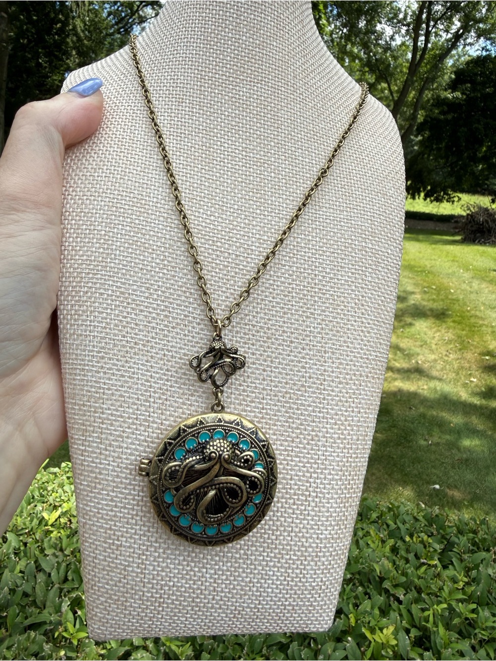 ZAD jewelry antique-Style Turquoise Octopus Pendant Locket Necklace